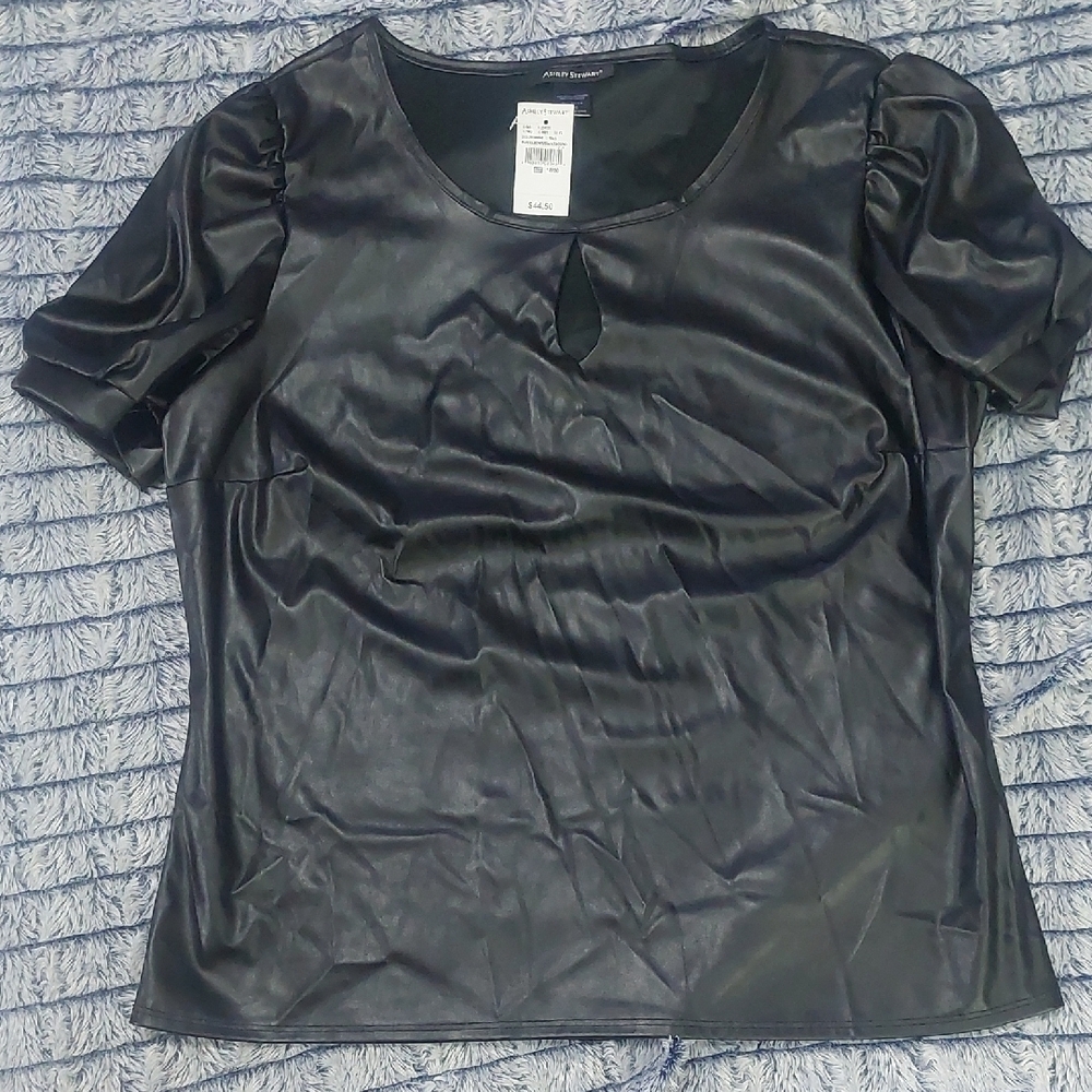 Nwt Ashley Stewart Black Faux Leather Short Sleeve Blouse size 18/20